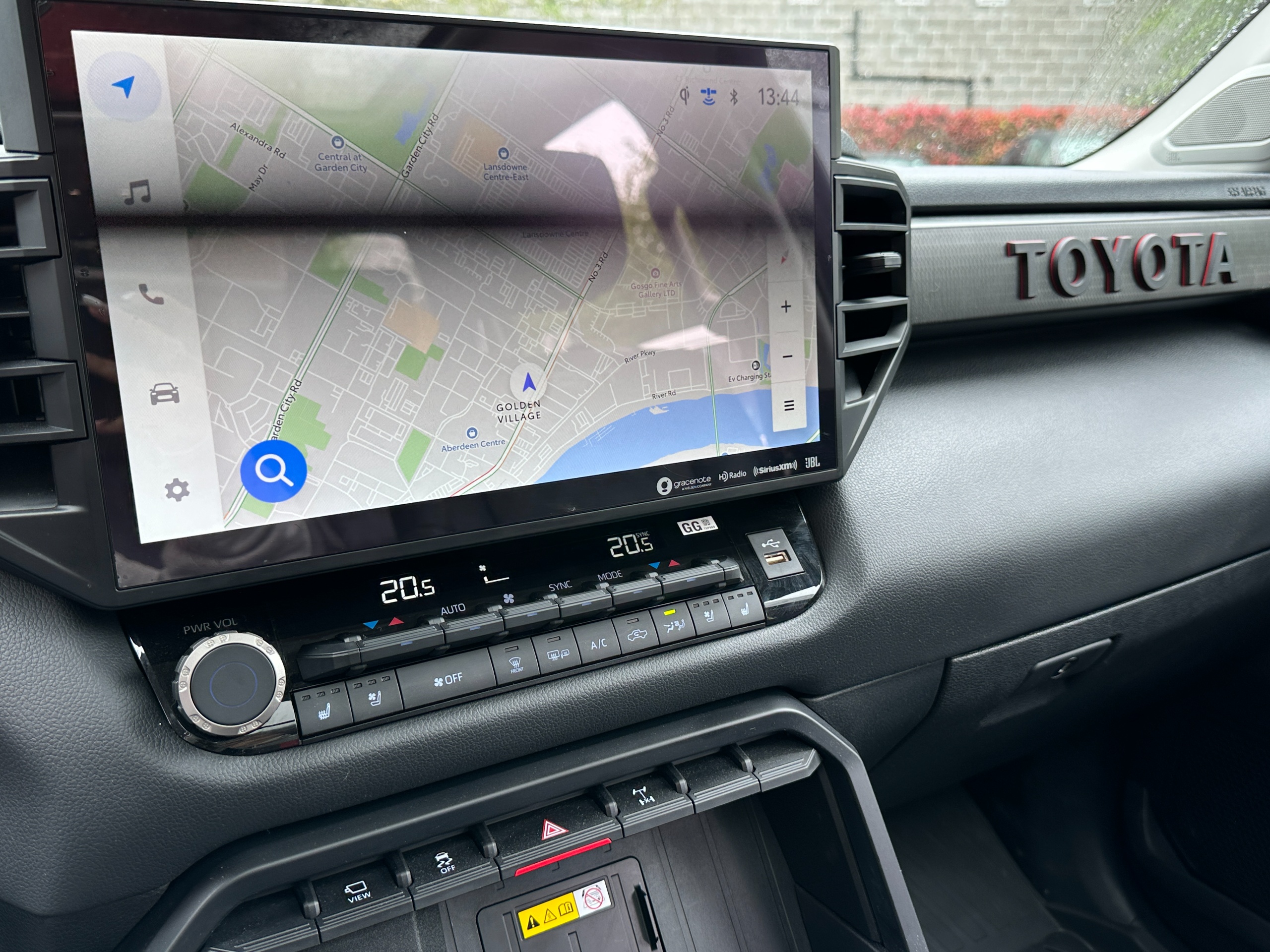 2023 Toyota Tundra - Image 13